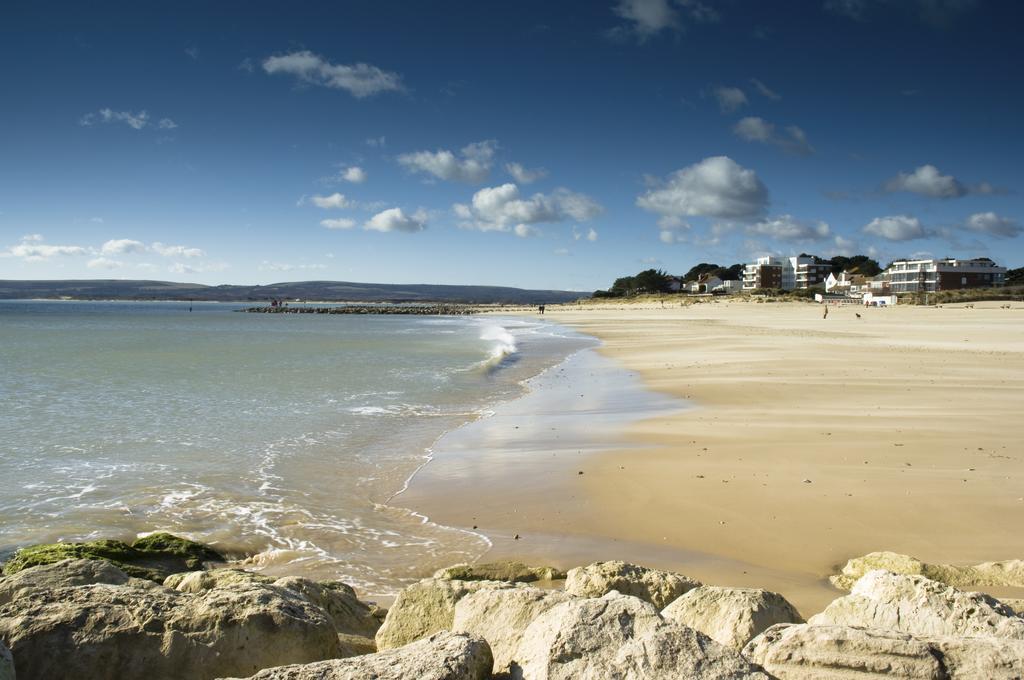 The Canford Poole Eksteriør bilde